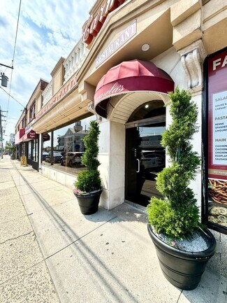 Plus de détails pour 908-912B Hempstead Tpke, Franklin Square, NY - Local commercial à vendre