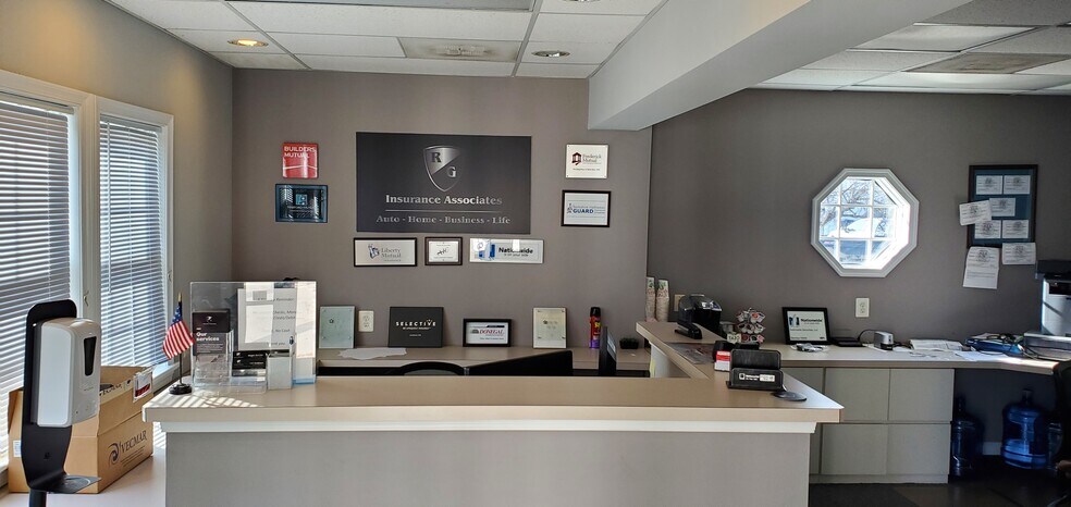 428 Crain Hwy N, Glen Burnie, MD à louer - Hall d’entrée – Image 3 sur 14