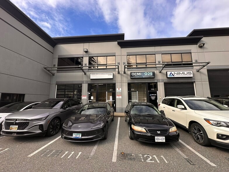 15272 Croydon Dr, Surrey, BC à vendre - Photo de l’immeuble – Image 2 sur 24