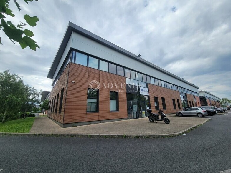 Local d’activités dans Gennevilliers à louer - Photo de l’immeuble – Image 1 sur 6