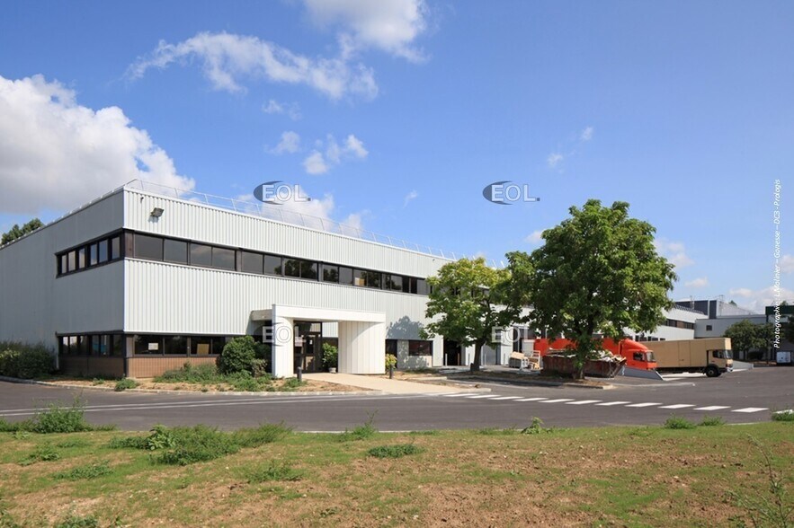 Industriel/Logistique dans Gonesse à louer - Photo de l’immeuble – Image 3 sur 5