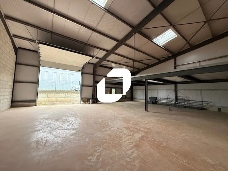 Local d’activités dans Marines à louer Photo intérieure– Image 1 sur 8