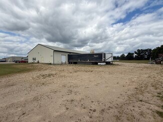 Plus de détails pour 1975 Spindt Dr, Waupaca, WI - Industriel/Logistique à vendre