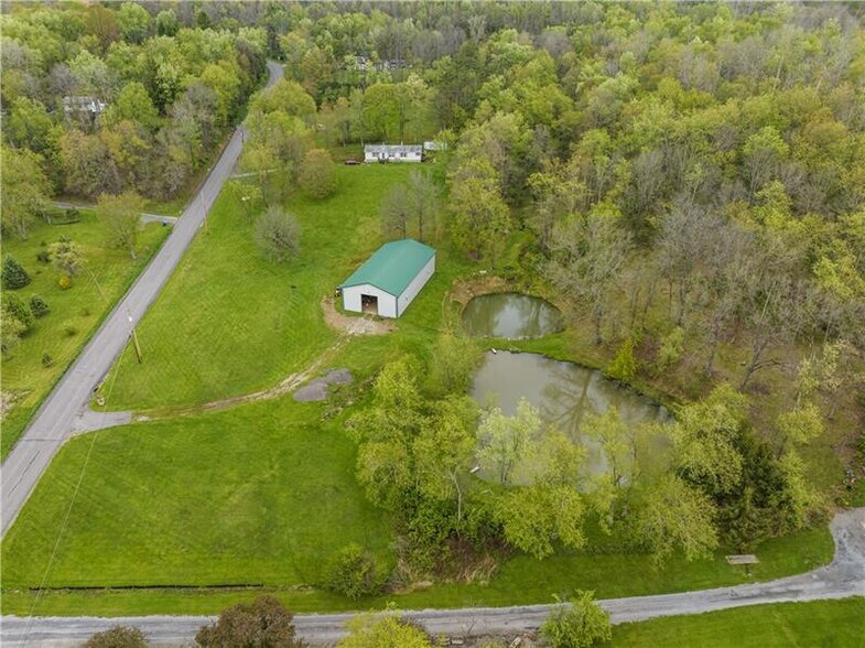 375 Brewer Rd, Saxonburg, PA à vendre - Photo de l’immeuble – Image 3 sur 9