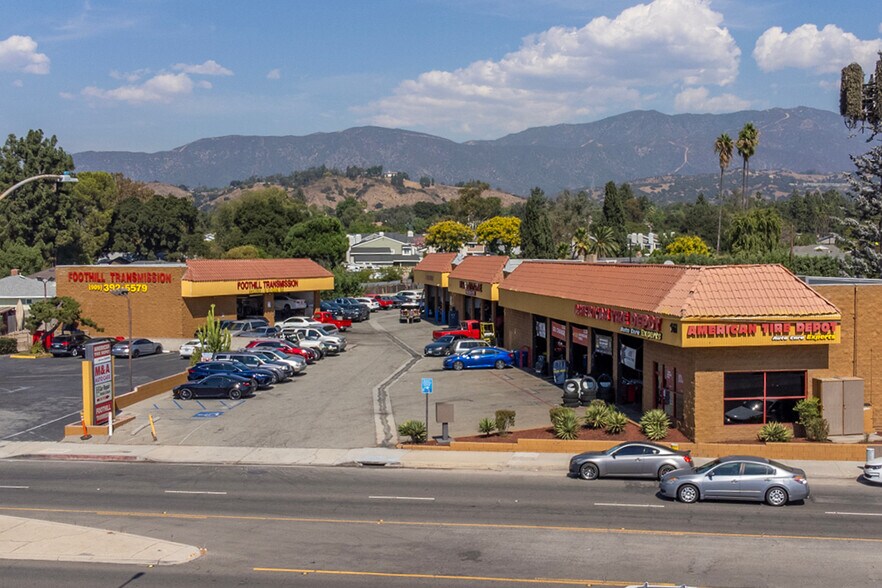 141 W Foothill Blvd, Pomona, CA à vendre - Photo de l’immeuble – Image 3 sur 5