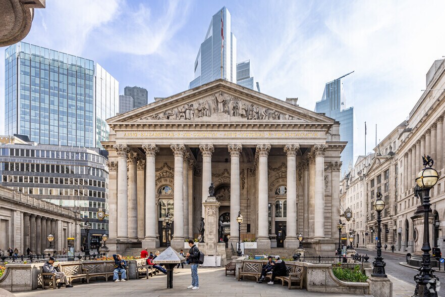 The Royal Exchange, Londres à louer - Photo de l’immeuble – Image 2 sur 12