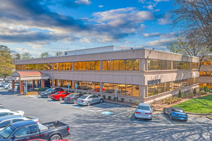 3541 Randolph Rd, Charlotte, NC à louer - Photo de l’immeuble – Image 3 sur 22