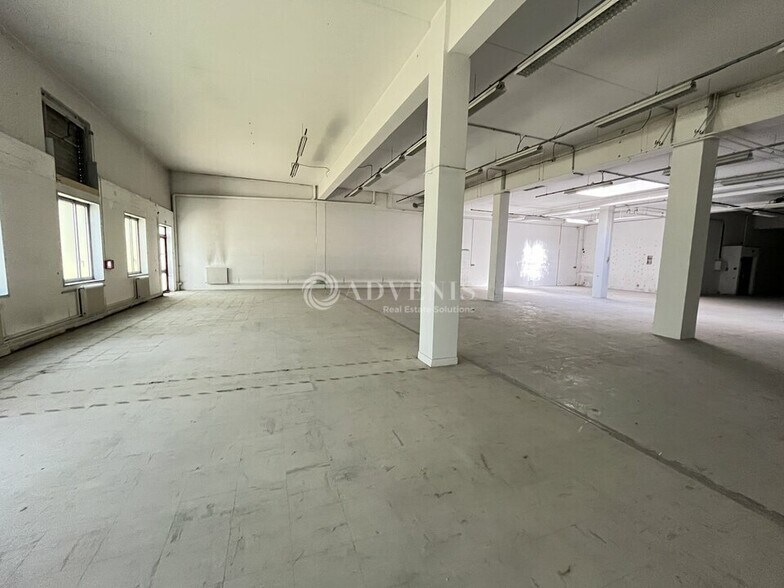 Local d'activités dans Villepinte à vendre - Photo intérieure – Image 3 sur 8