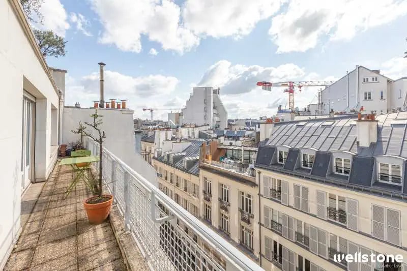 17 Rue Du Colisée, Paris à louer - Photo de l’immeuble – Image 2 sur 14