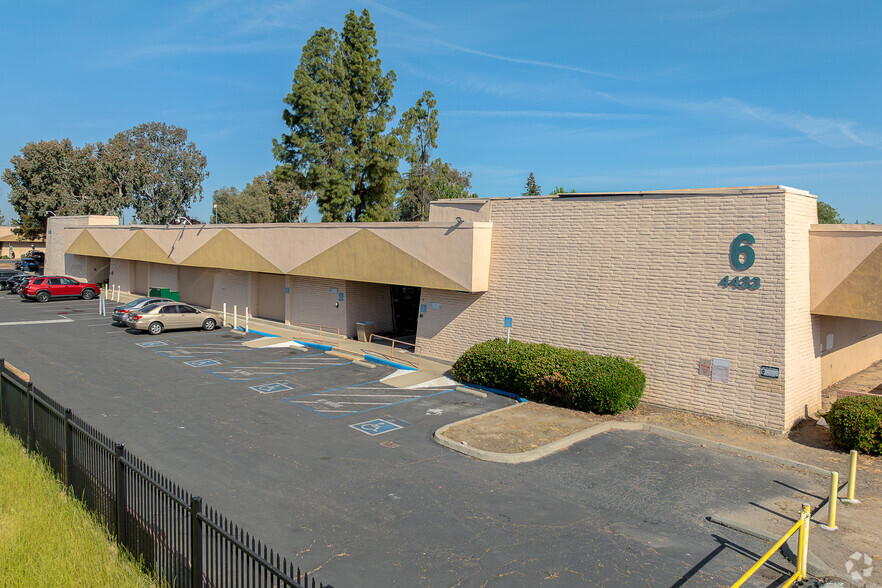 4433 Florin Rd, Sacramento, CA à vendre - Photo de l’immeuble – Image 2 sur 8