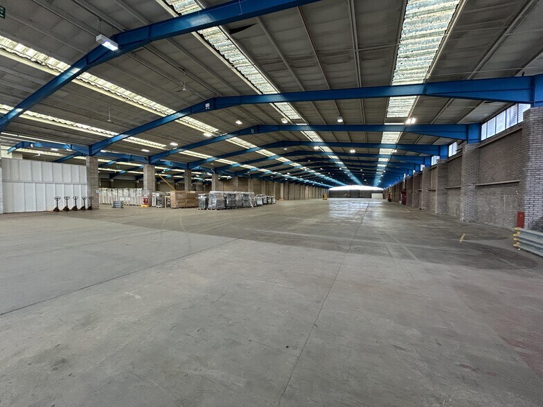 Shaw St, West Bromwich à louer - Photo de l’immeuble – Image 2 sur 4