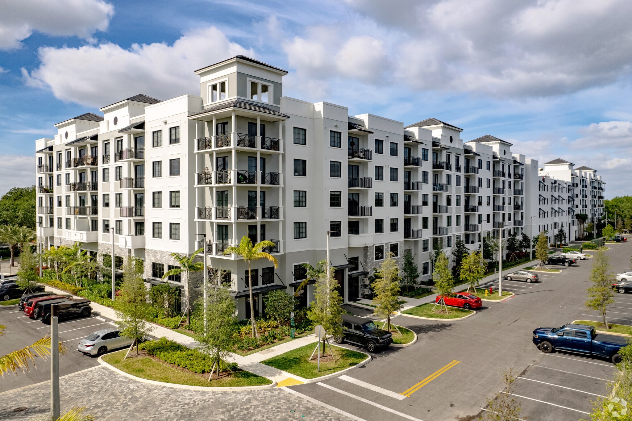 1711 N University Dr, Plantation, FL à louer Photo principale– Image 1 sur 51