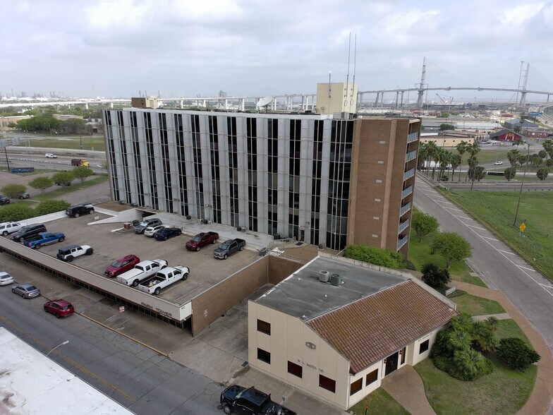 710-724 Buffalo St, Corpus Christi, TX à louer - Photo de l’immeuble – Image 3 sur 22
