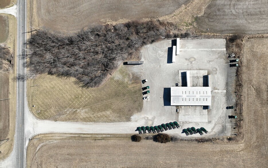 5601 IN-32, Crawfordsville, IN à vendre - Photo de l’immeuble – Image 2 sur 4