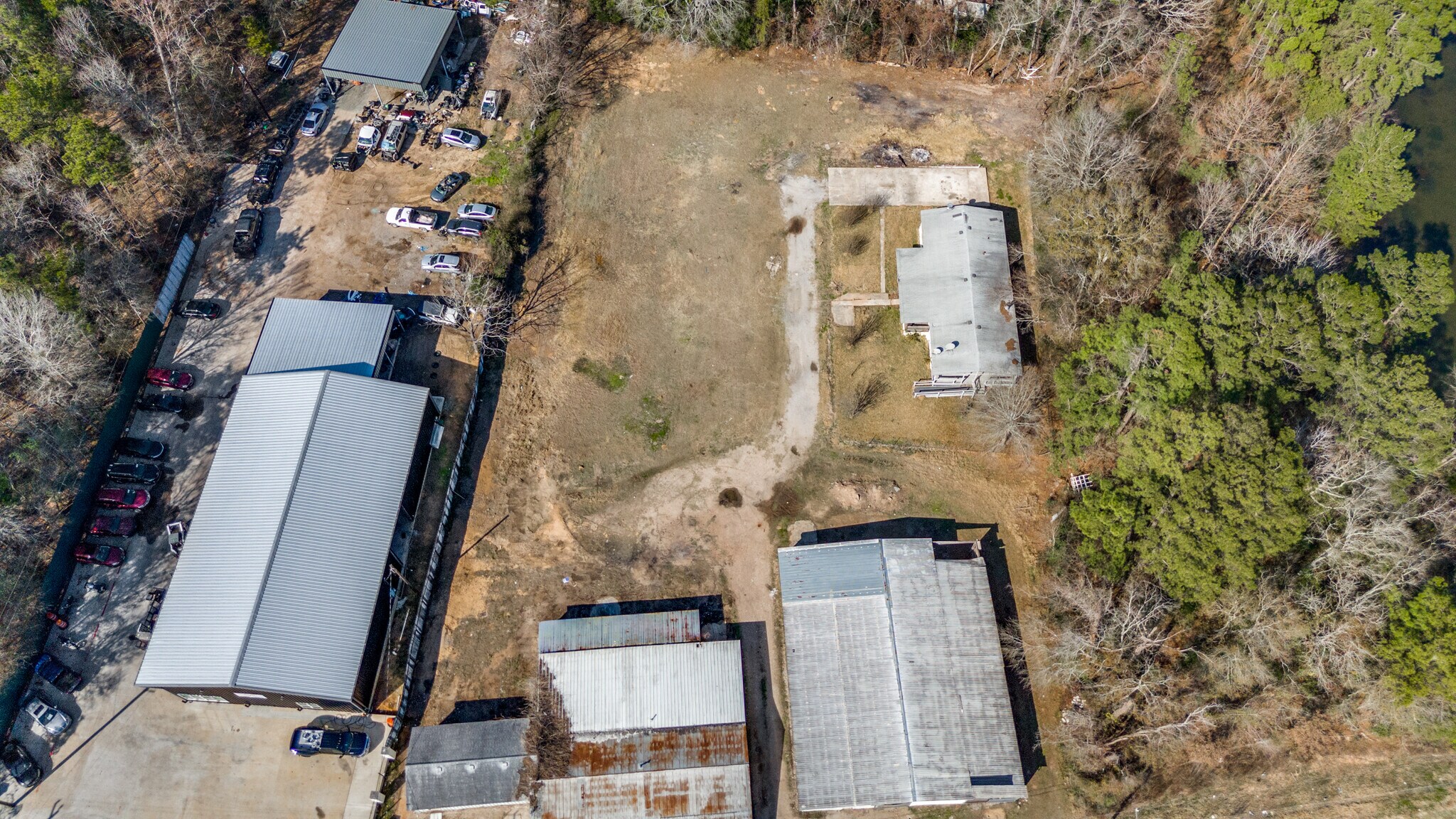 12897 Highway 105 E, Conroe, TX à vendre Photo principale– Image 1 sur 6