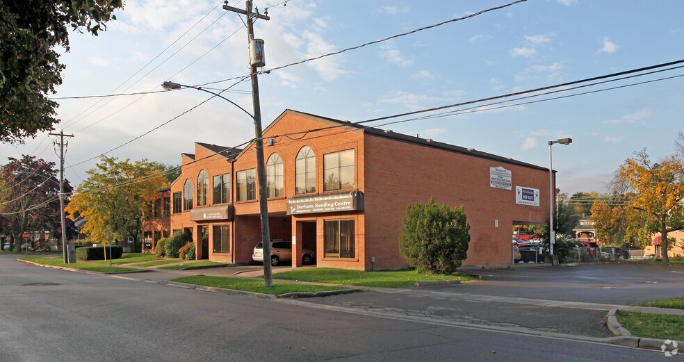420 Green St, Whitby, ON à louer - Photo de l’immeuble – Image 2 sur 22