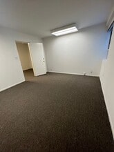 6210 Wilshire Blvd, Los Angeles, CA à louer Photo intérieure– Image 2 sur 2
