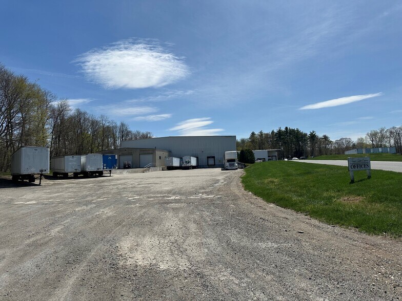31 Kringle Dr, Bernardston, MA à vendre - Photo de l’immeuble – Image 3 sur 8