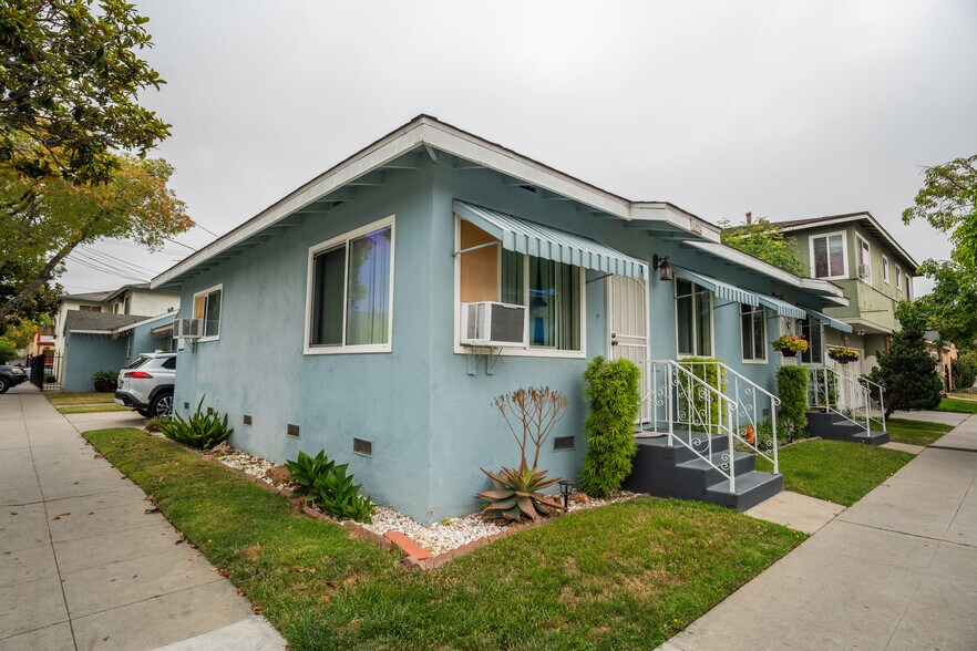 290 W 19th St, Long Beach, CA à vendre - Photo de l’immeuble – Image 2 sur 12