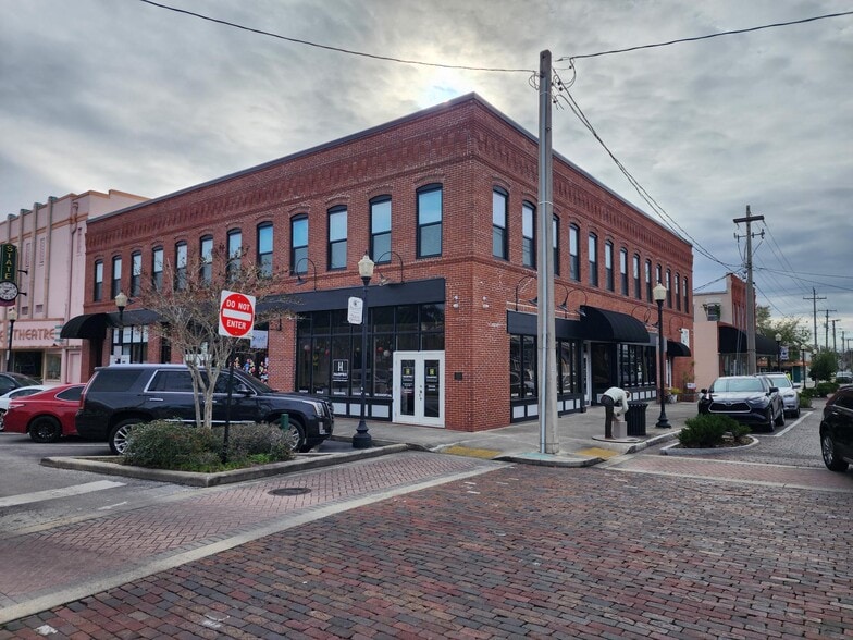102 S Evers St, Plant City, FL à louer - Photo de l’immeuble – Image 1 sur 7