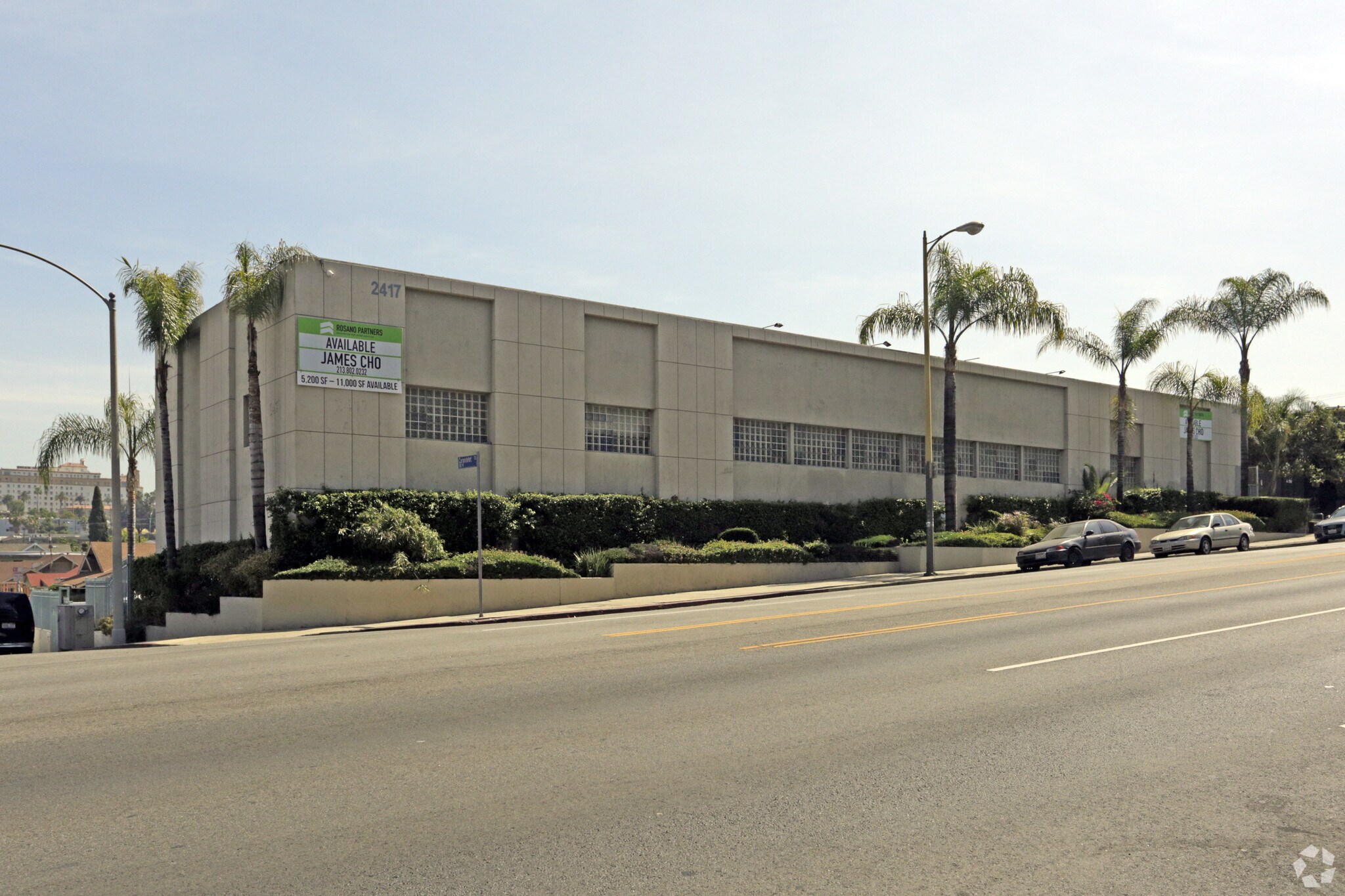 2417 Beverly Blvd, Los Angeles, CA à louer Photo principale– Image 1 sur 20
