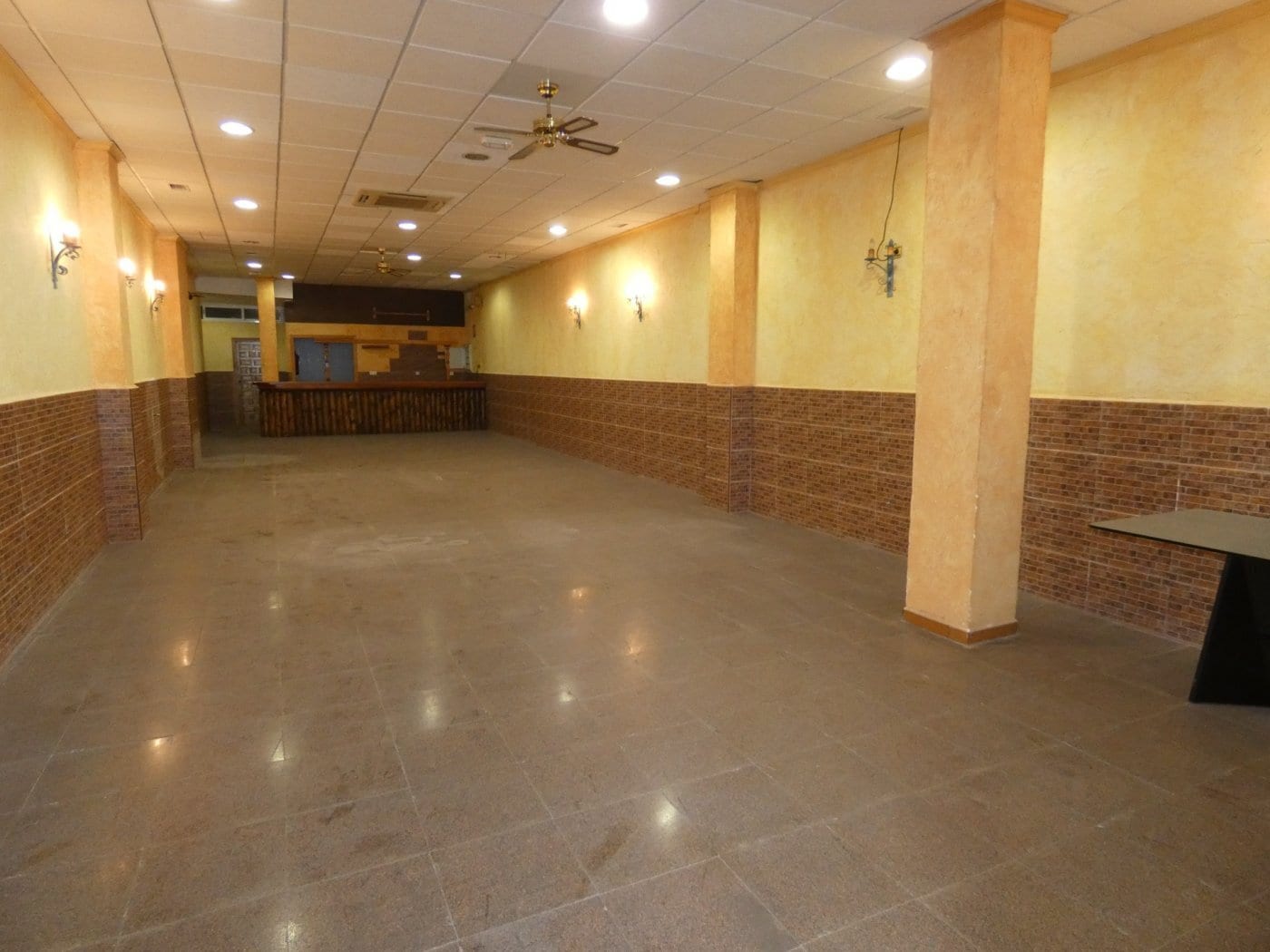 Local commercial dans Molina de Segura, Murcia à vendre Photo intérieure– Image 1 sur 12