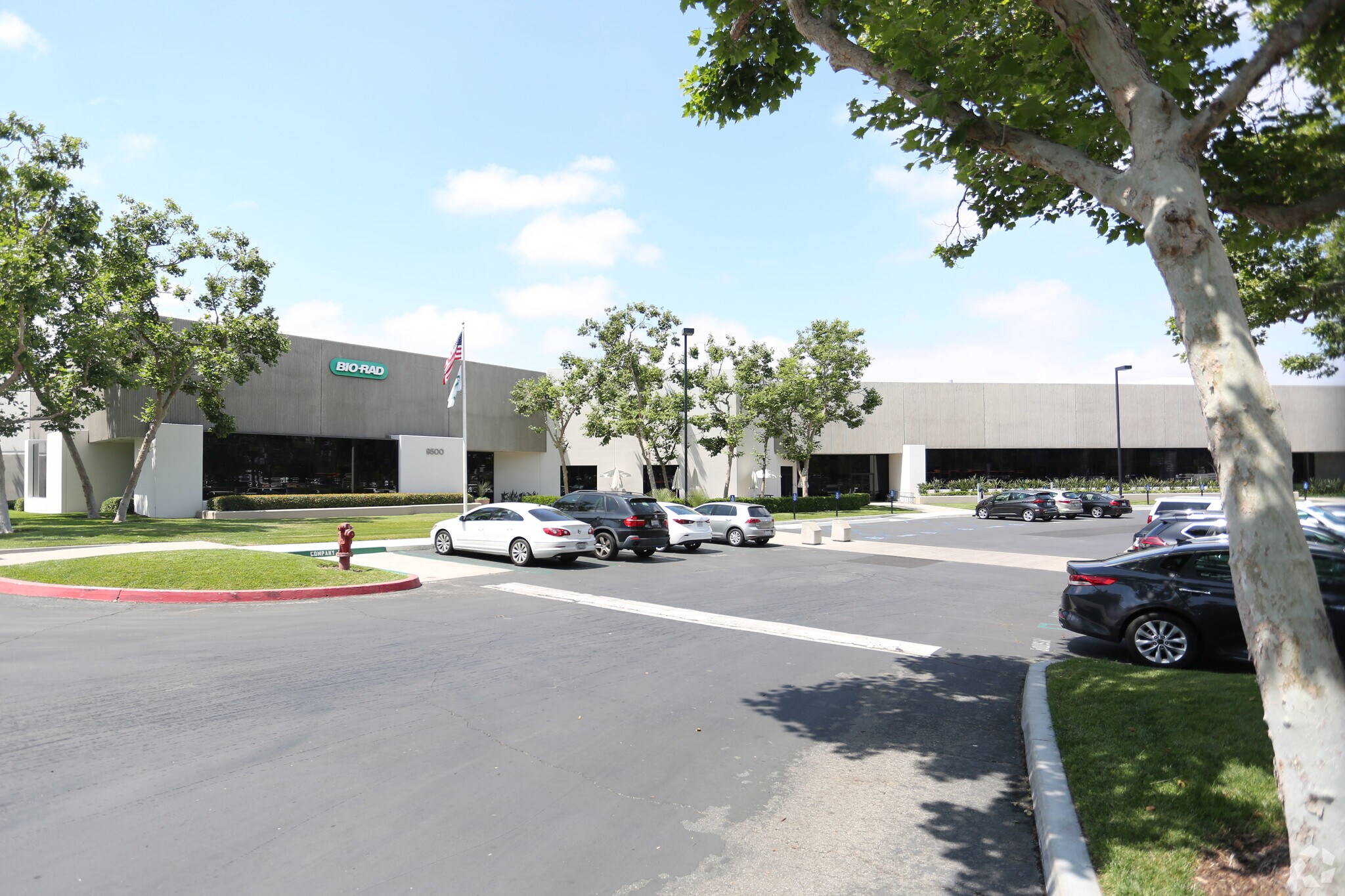 9500 Jeronimo Rd, Irvine, CA à louer Photo principale– Image 1 sur 6