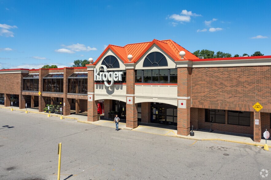 1143 E Ireland Rd, South Bend, IN à louer - Photo de l’immeuble – Image 1 sur 6