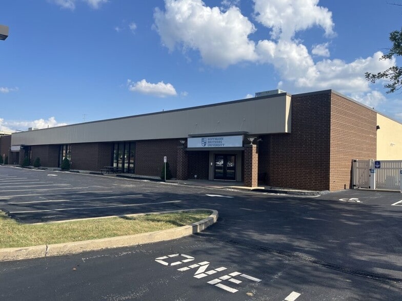 1201 Hanley Industrial Ct, Brentwood, MO à vendre - Photo principale – Image 2 sur 10