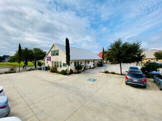Plus de détails pour 910 Gruene Rd, New Braunfels, TX - Bureau à louer