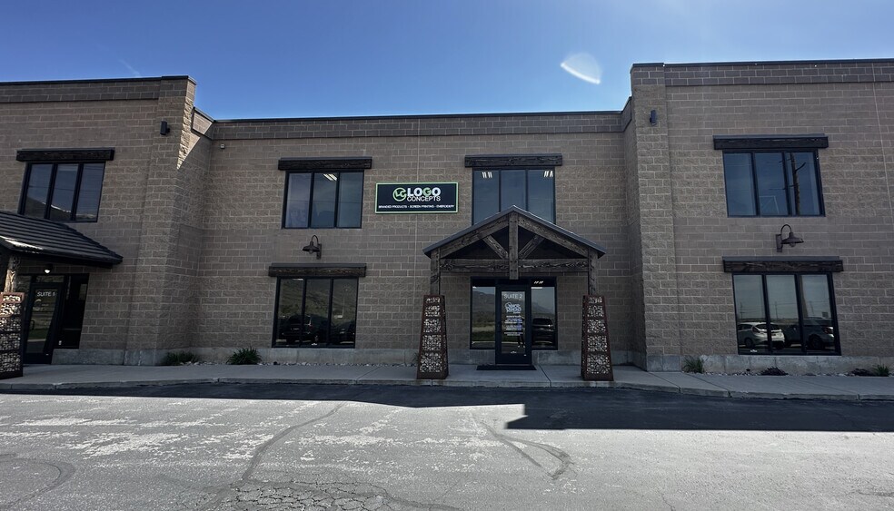 1265 W 1275 N, Centerville, UT à louer - Photo de l’immeuble – Image 2 sur 9
