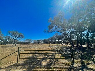 Plus de détails pour 0000 State Highway 16 S, Pipe Creek, TX - Terrain à vendre