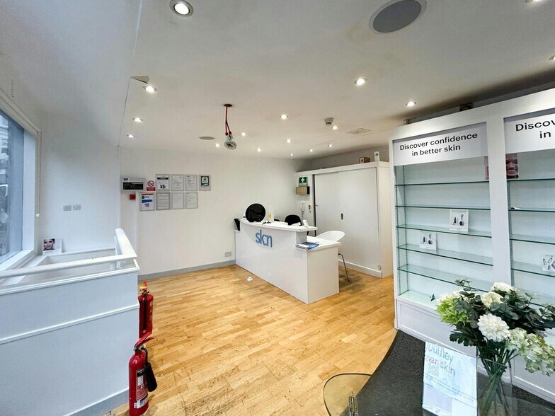 22-24 Muswell Hill Broa, Londres à louer - Photo de l’immeuble – Image 1 sur 7