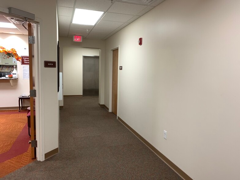 825 Davis St, Blacksburg, VA à louer - Photo intérieure – Image 3 sur 17