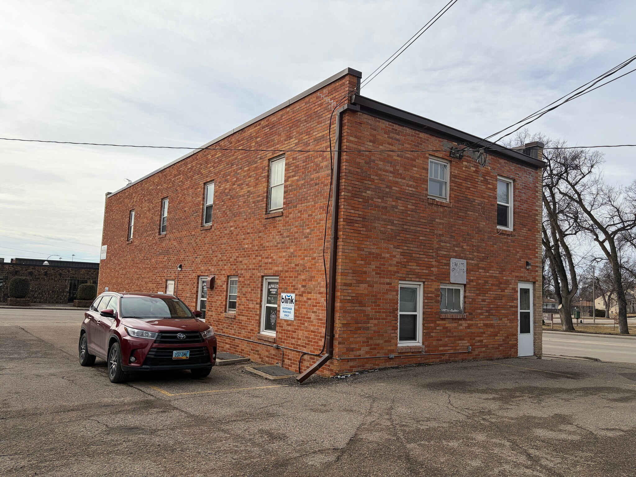 234 W Broadway Ave, Bismarck, ND à vendre Photo principale– Image 1 sur 8