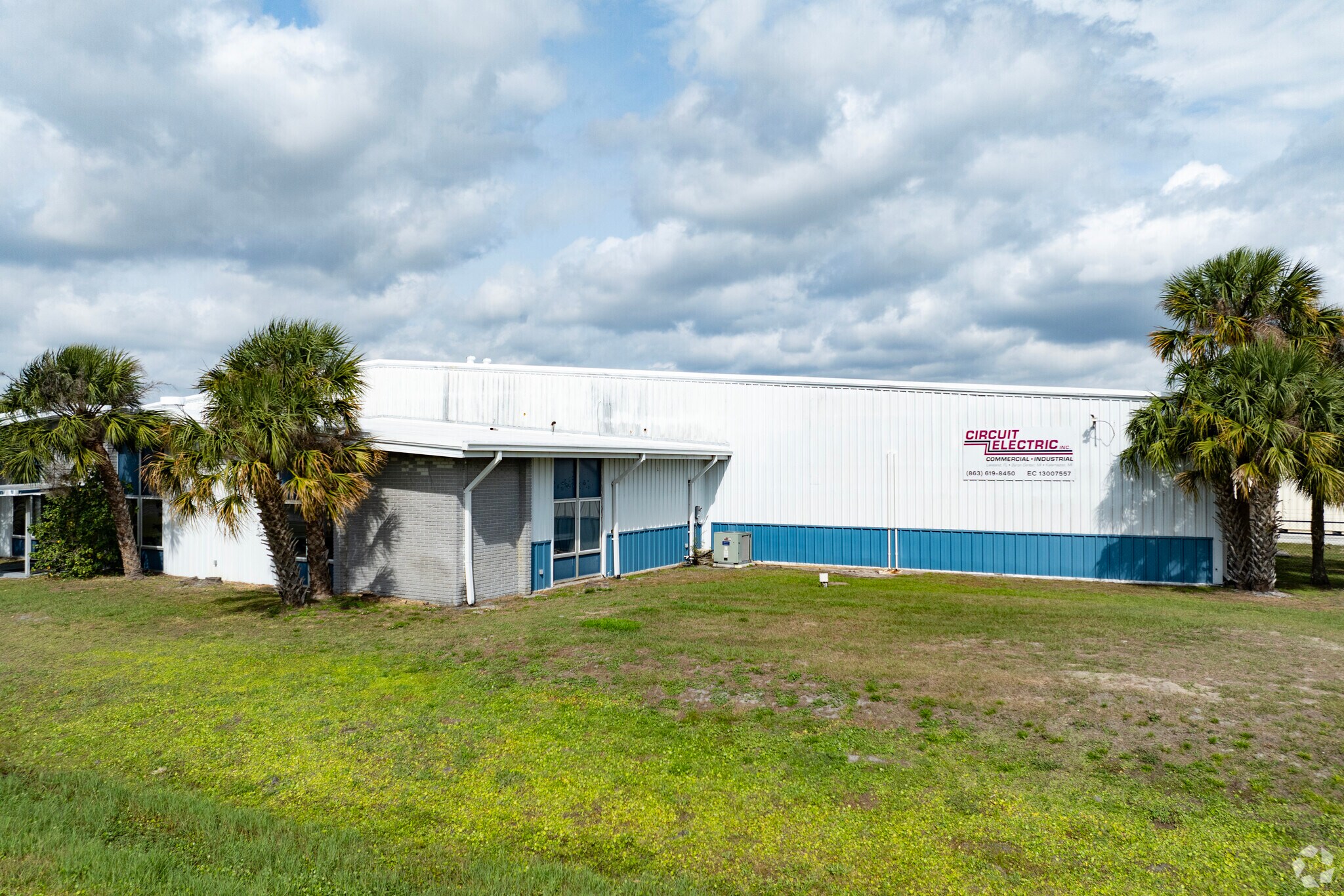 5115 Frontage Rd N, Lakeland, FL à louer Photo principale– Image 1 sur 17