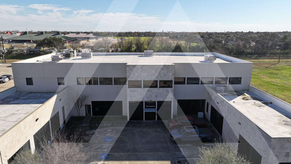 14025 West Rd, Houston, TX à louer - Photo de l’immeuble – Image 1 sur 28