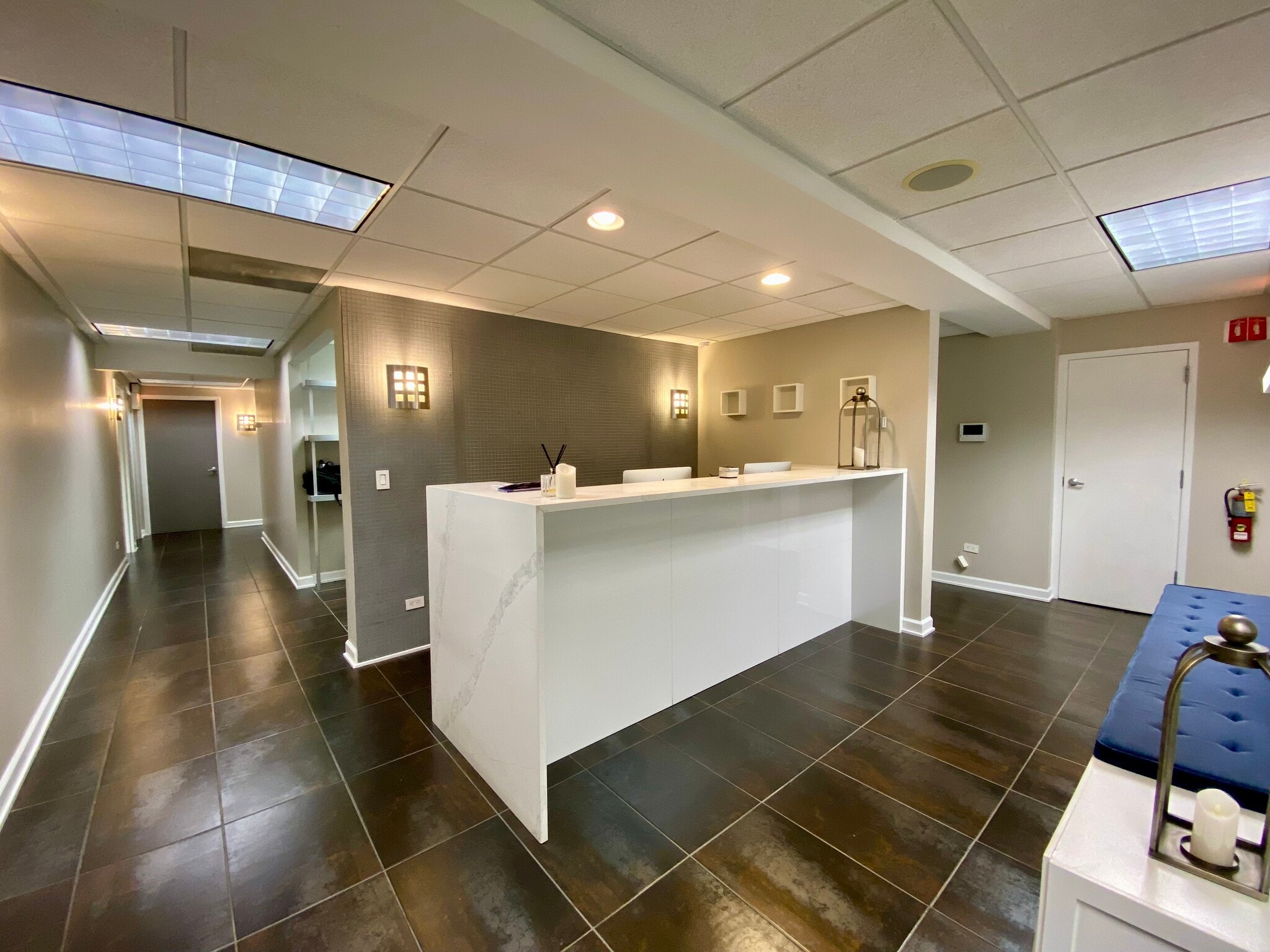 100 E Walton Pl, Chicago, IL à louer Photo intérieure– Image 1 sur 8