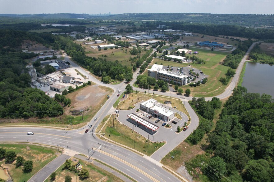 4601 Northshore Dr, North Little Rock, AR à louer - Photo de l’immeuble – Image 3 sur 6