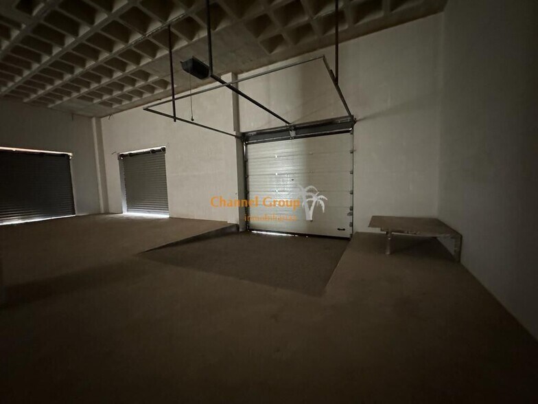Industriel/Logistique dans Elche, Alicante à louer - Photo de l’immeuble – Image 3 sur 8