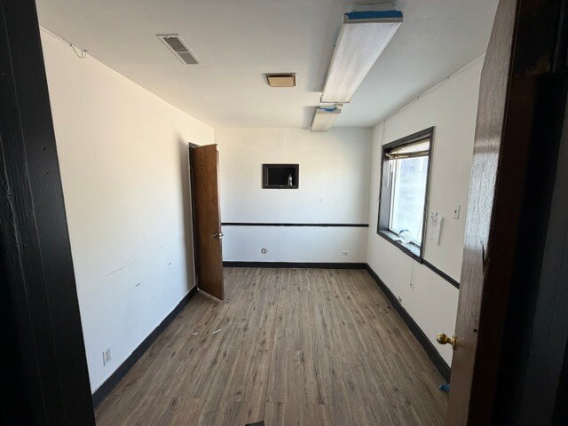 41 Lyon Ave, Kansas City, KS à louer - Photo intérieure – Image 3 sur 8