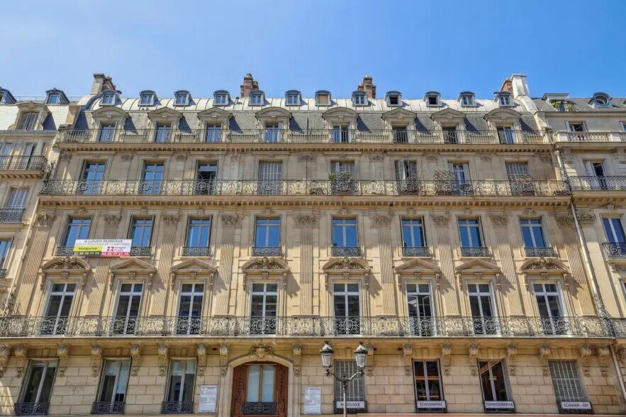 13 Avenue De L'Opera, Paris à louer - Photo de l’immeuble – Image 1 sur 9