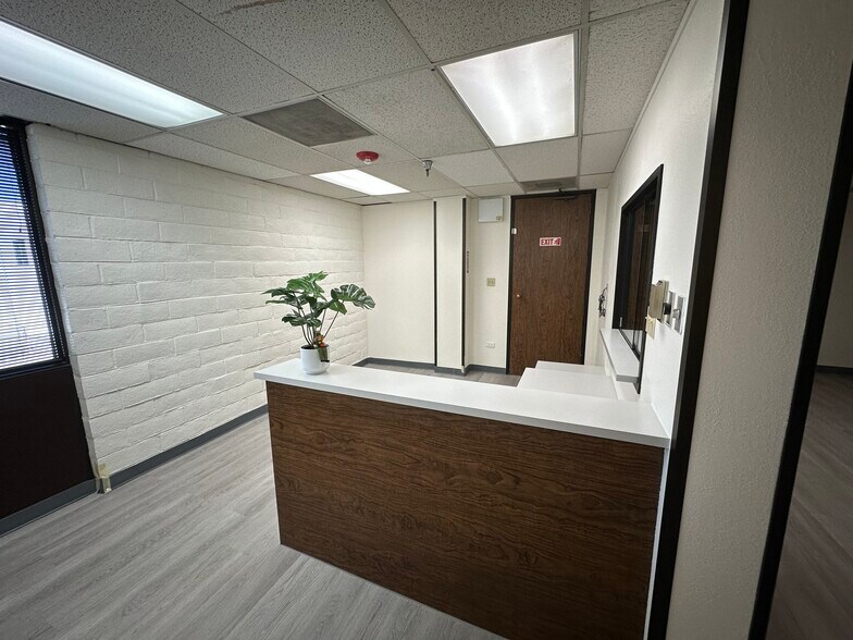 2323 16th St, Bakersfield, CA à louer - Photo de l’immeuble – Image 3 sur 15