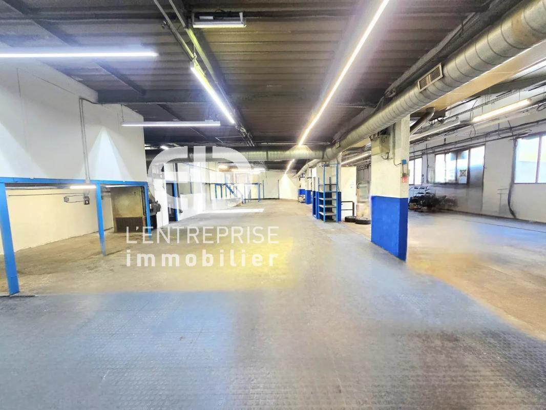 Industriel/Logistique dans Contes à louer Photo intérieure– Image 1 sur 16