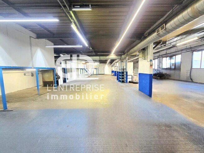 Plus de détails pour Industriel/Logistique à louer