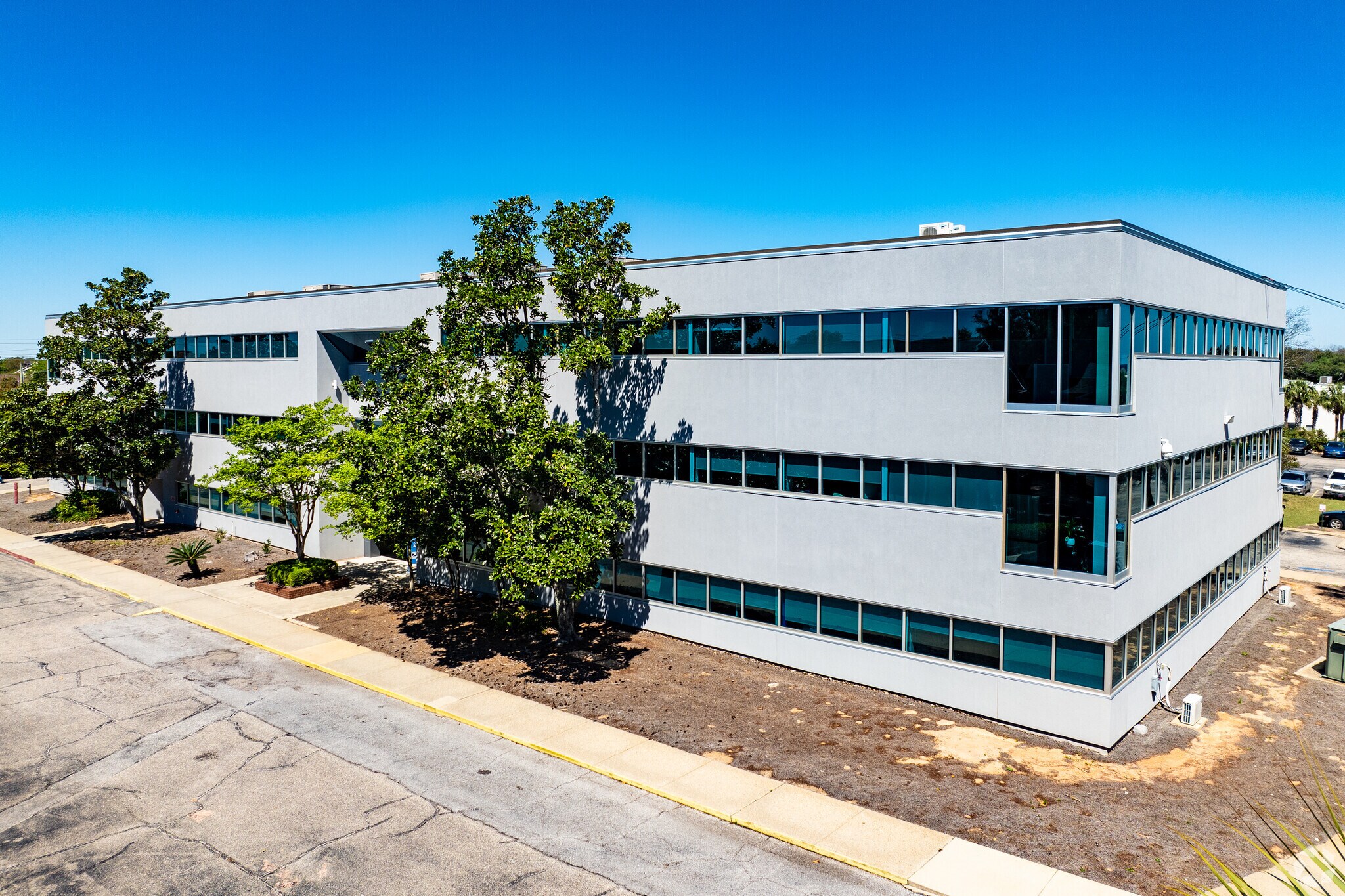 Quietwater Business Park portefeuille de 6 biens à vendre sur LoopNet.fr Photo principale– Image 1 sur 7