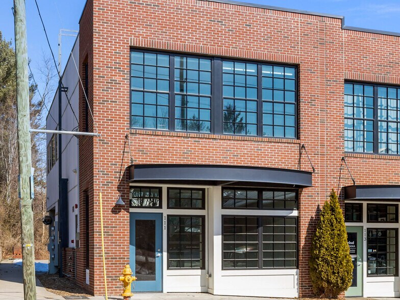 315 Haywood Rd, Asheville, NC à vendre - Photo principale – Image 1 sur 32