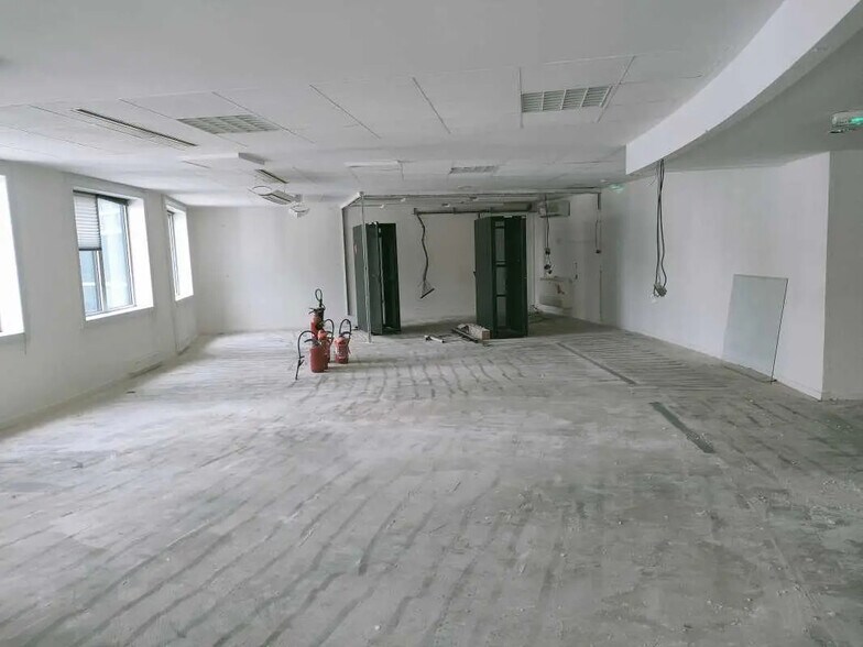 Bureau dans Bordeaux à louer - Photo intérieure – Image 3 sur 7