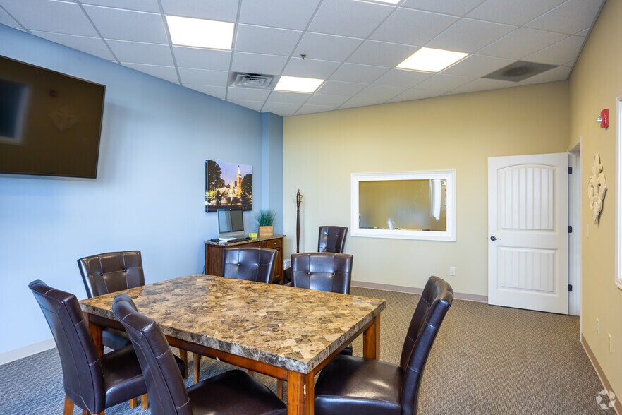 6903 W 135th St, Overland Park, KS à louer - Photo intérieure – Image 3 sur 30
