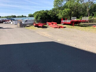 Plus de détails pour 93 Triangle St, Danbury, CT - Industriel/Logistique à louer